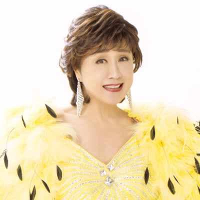 小林幸子のアーティスト写真