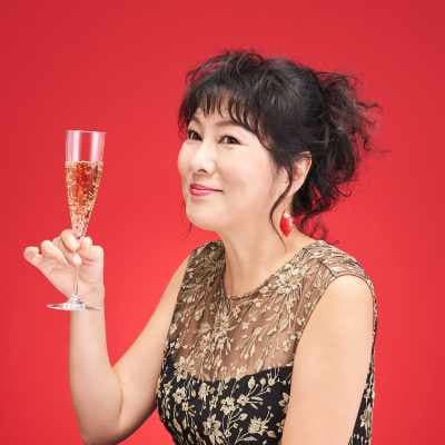 国府弘子のアーティスト写真