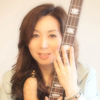 渡辺敦子のアーティスト写真